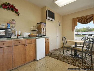 Super 8 By Wyndham Eufaula Hotel Restaurant photo