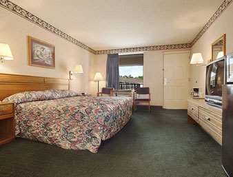 Super 8 By Wyndham Eufaula Hotel Room photo