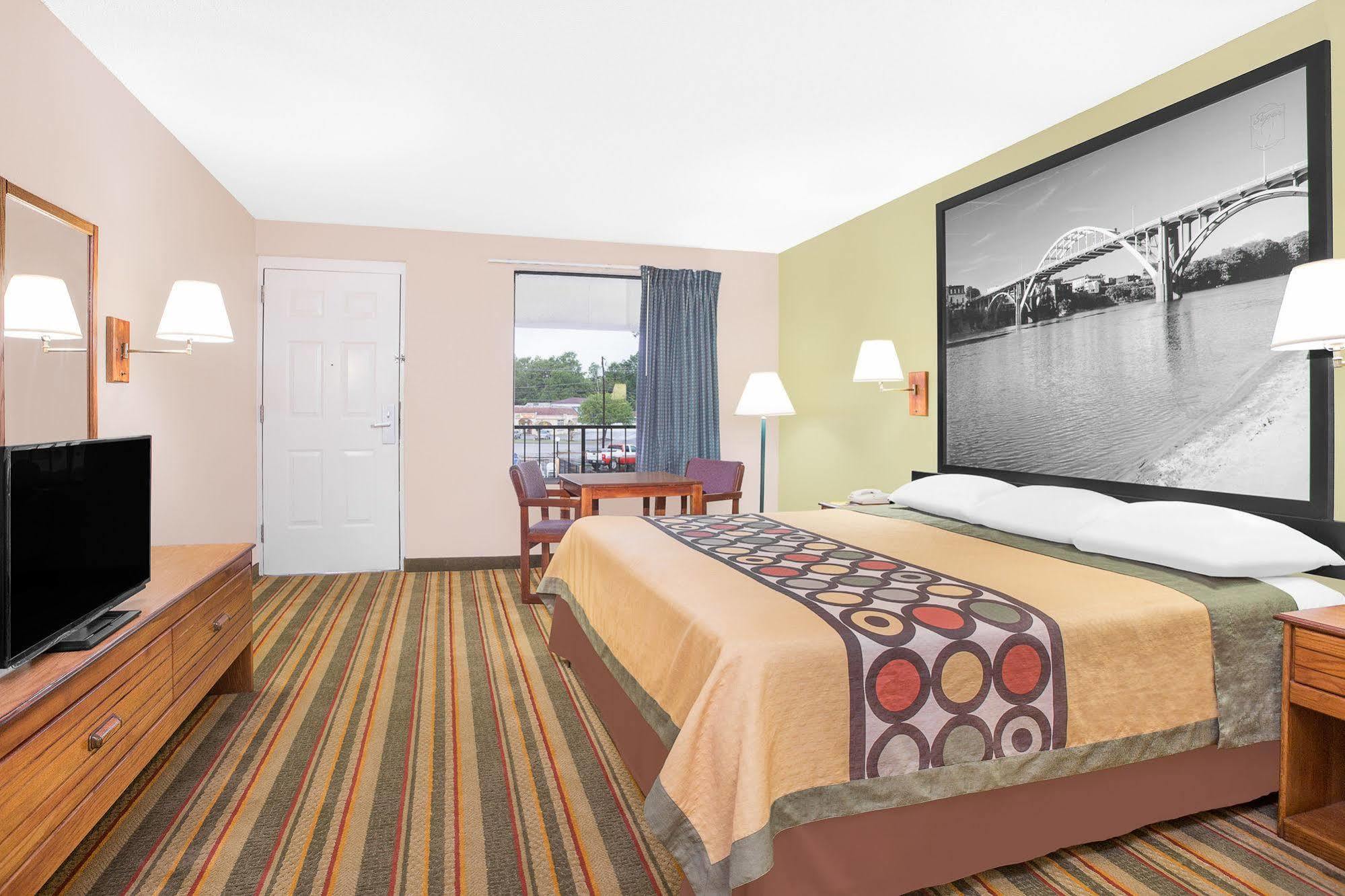 Super 8 By Wyndham Eufaula Hotel Exterior photo